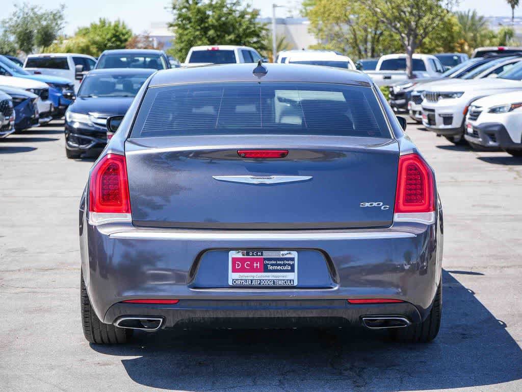 Used 2016 Chrysler 300 C Platinum RWD image 7