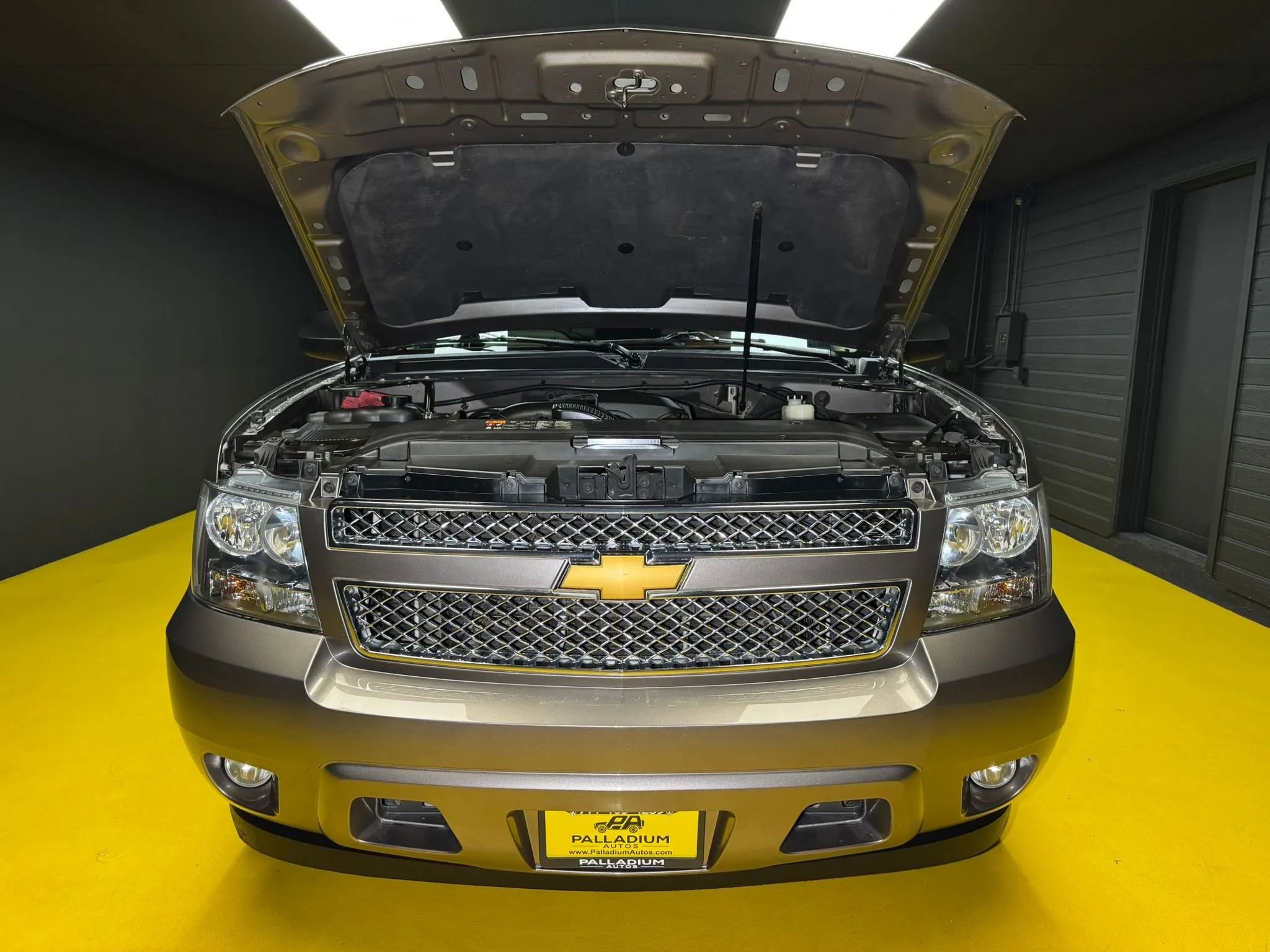 Used 2012 Chevrolet Suburban LTZ image 26