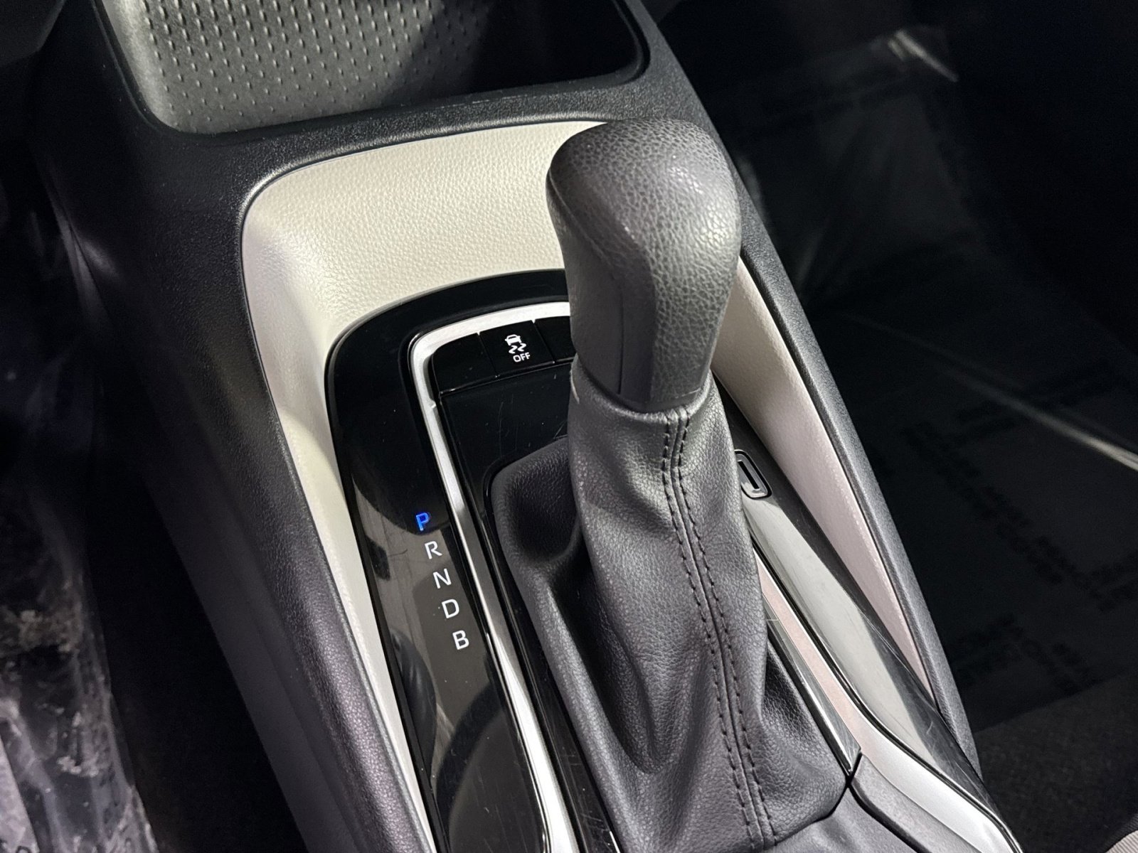 Used 2024 Toyota Corolla LE image 24