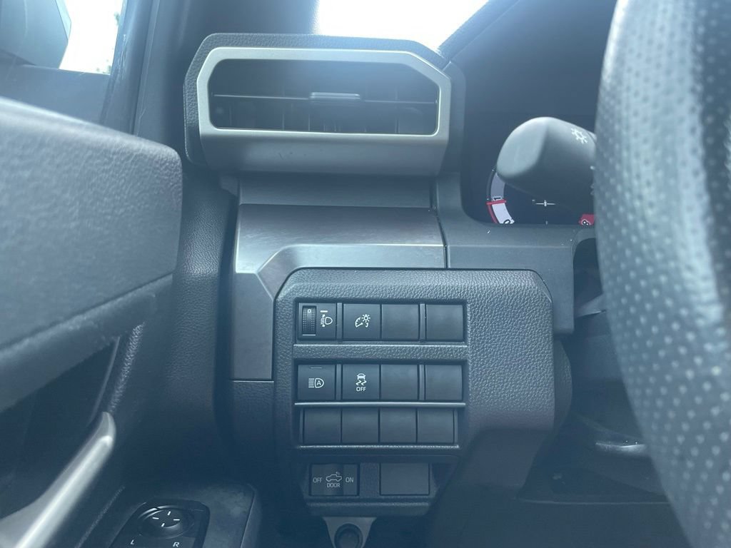 Used 2024 Toyota Tacoma TRD Sport AWD/4WD image 12