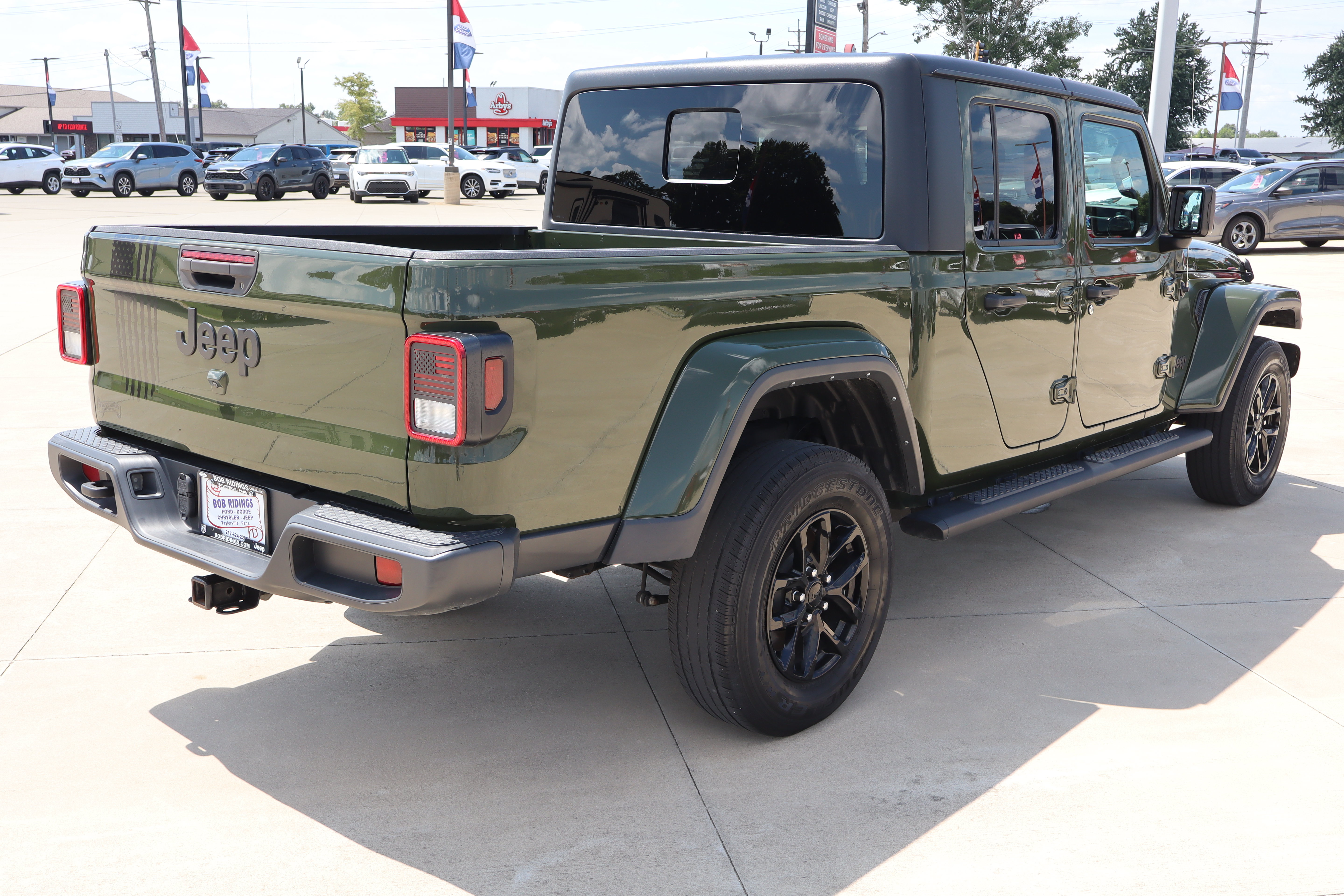 Used 2022 Jeep Gladiator Sport AWD/4WD image 5