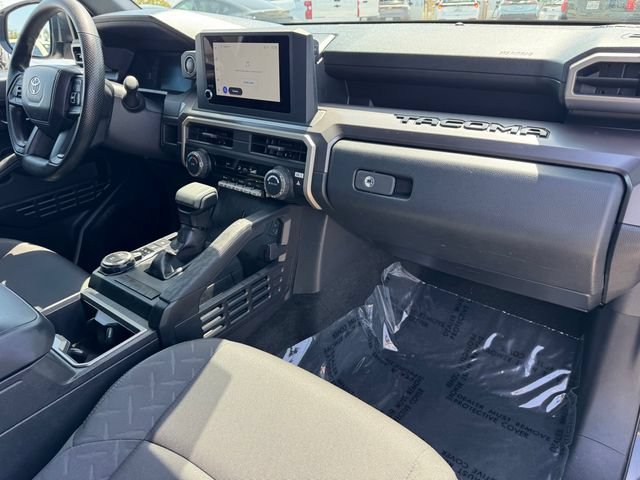 Used 2026 Toyota Tacoma SR5 AWD/4WD image 5