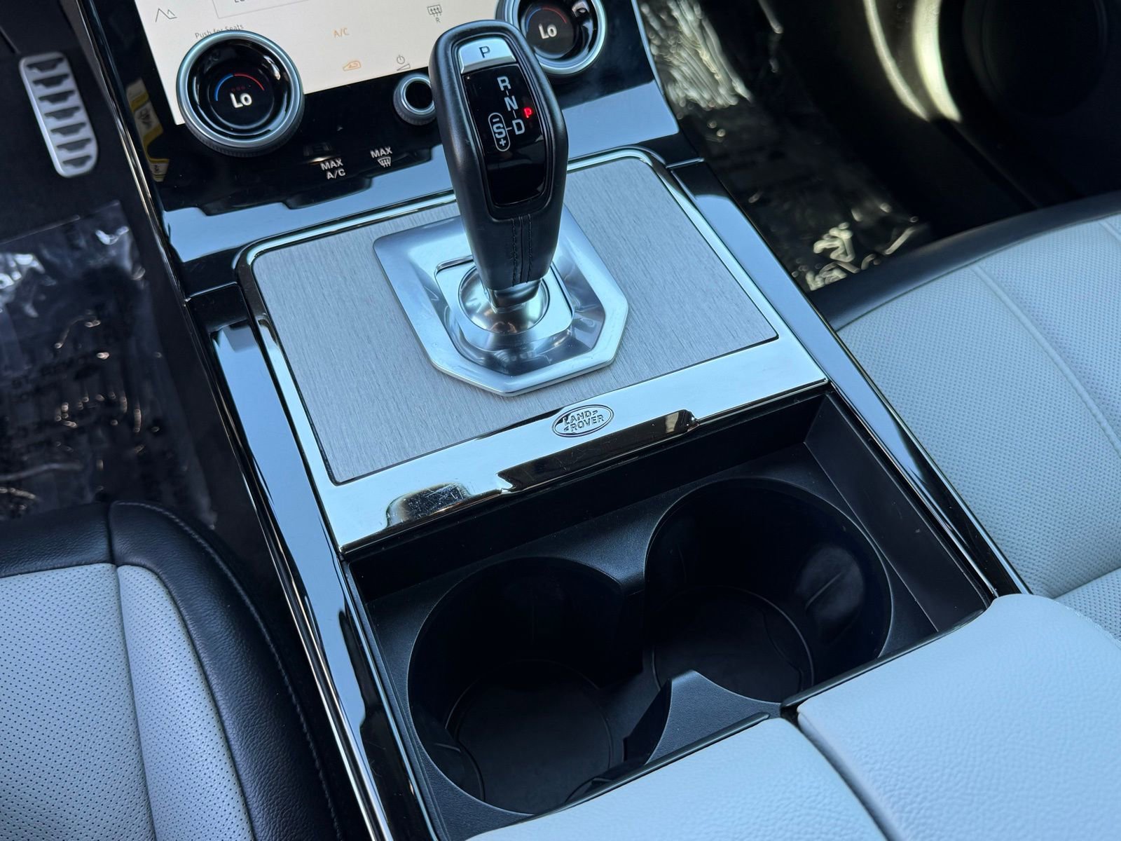 Used 2023 Land Rover Range Rover Evoque R-Dynamic S image 28