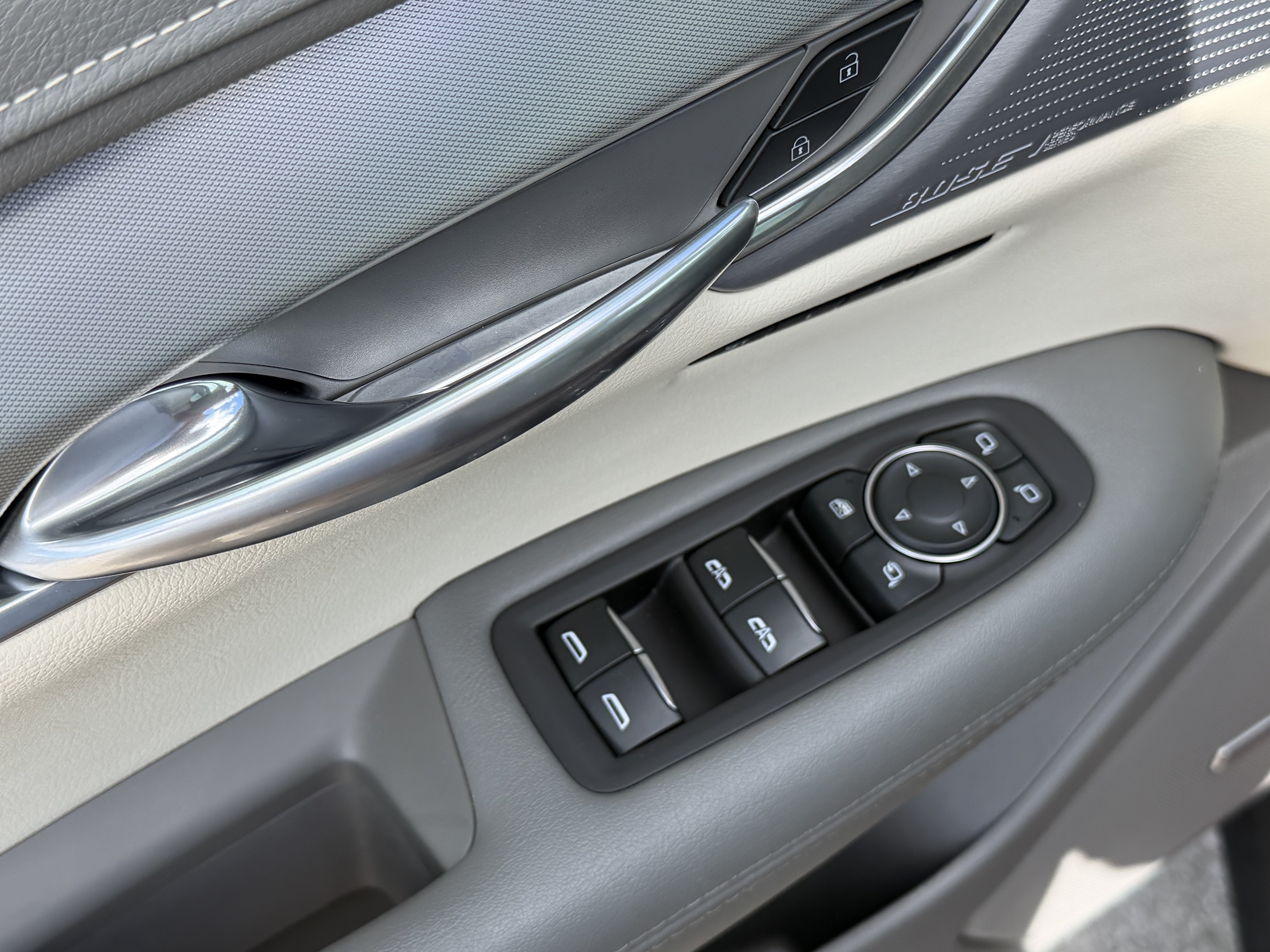 Used 2020 Cadillac XT5 Premium Luxury FWD image 21