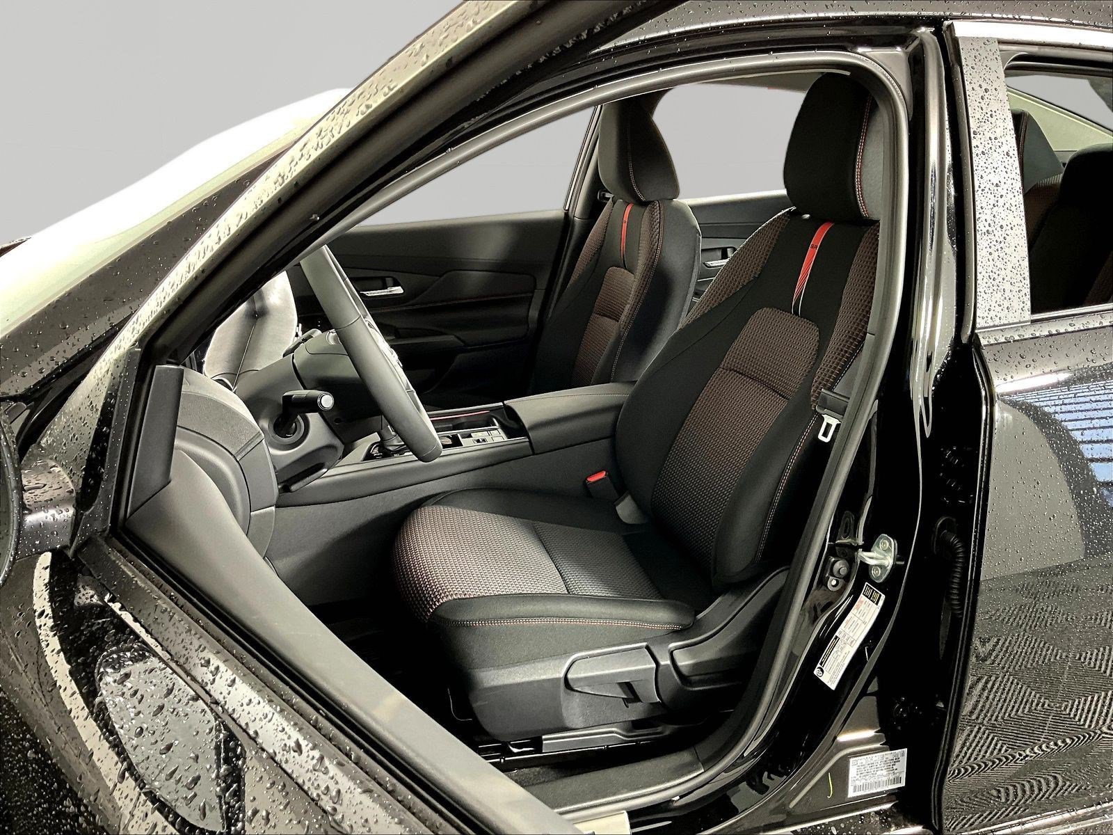 New 2026 Nissan Sentra SR w/ Floor Mat Package FWD image 16