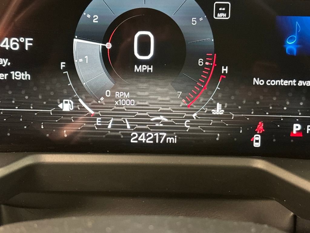 Certified 2025 GMC Acadia Elevation image 38