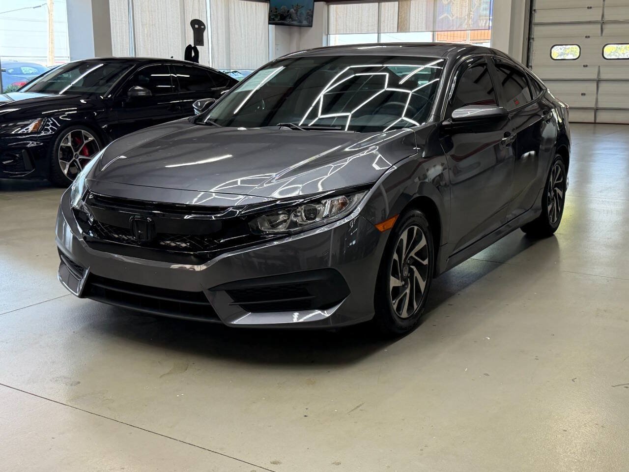 Used 2018 Honda Civic EX image 5