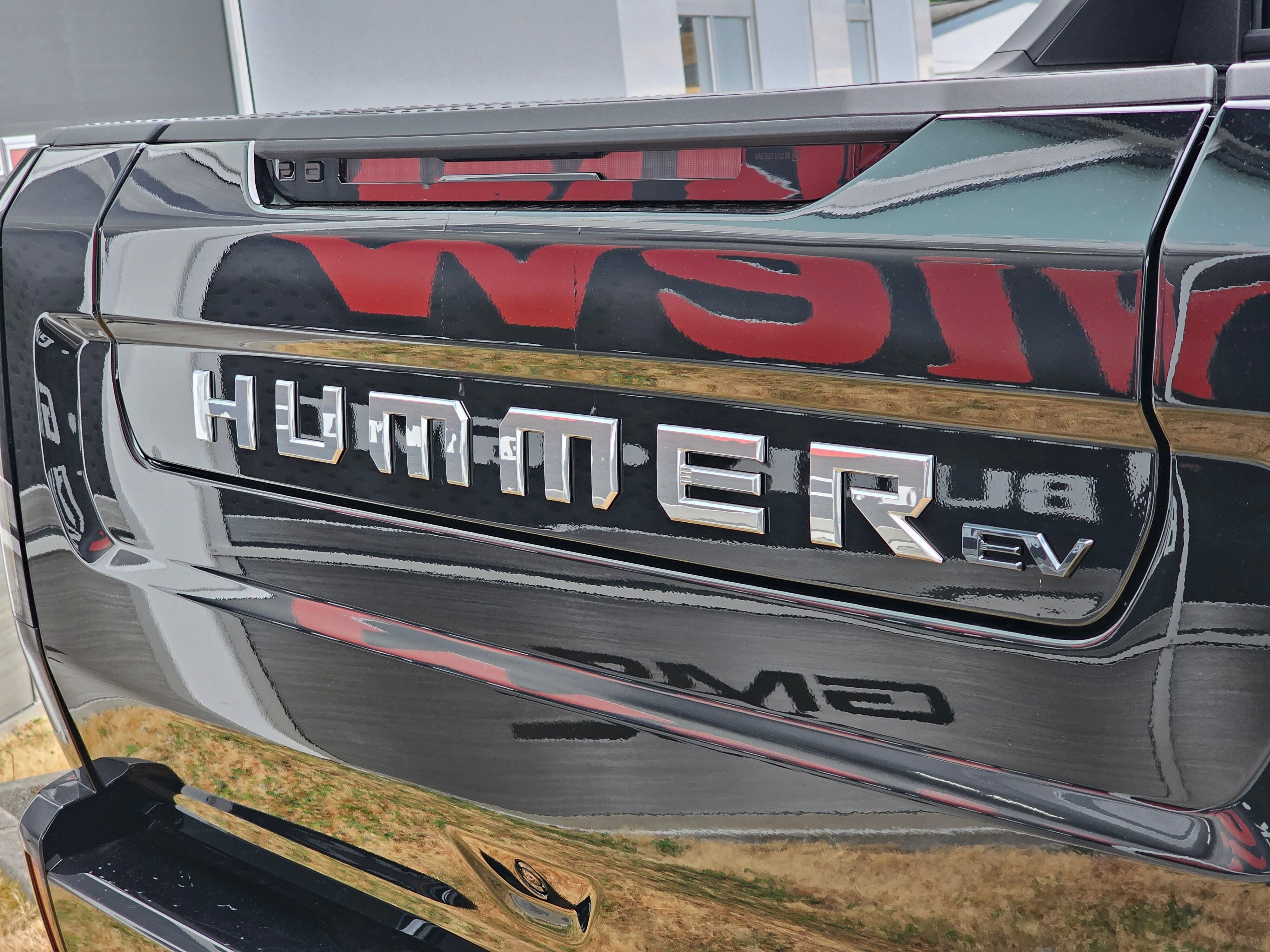 New 2024 GMC Hummer EV 2X image 15