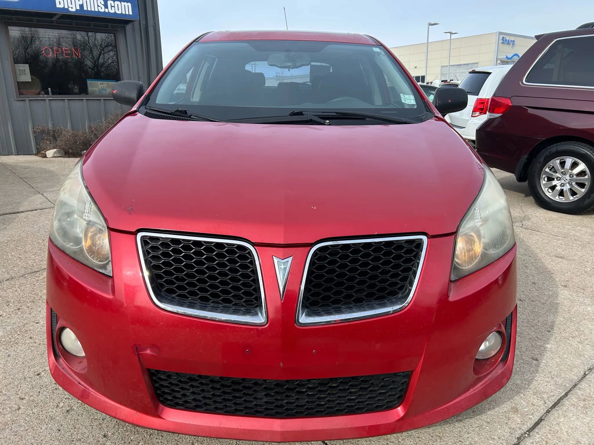 Used 2009 Pontiac Vibe GT FWD image 2