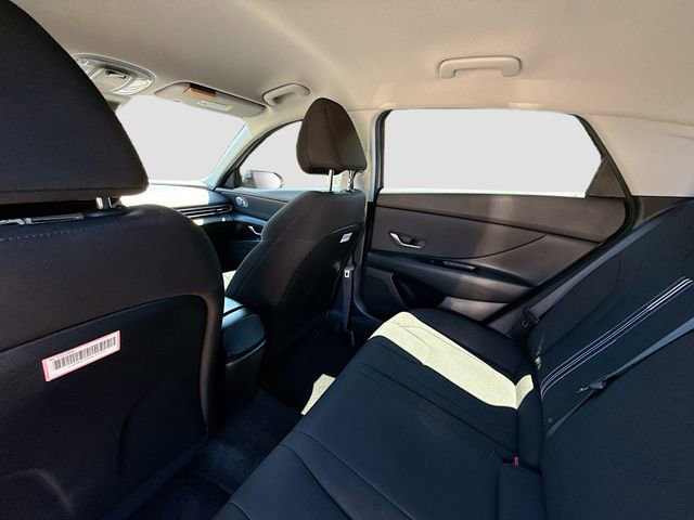 Certified 2023 Hyundai Elantra SEL w/ Convenience Package image 23