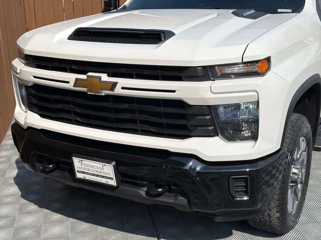 Used 2024 Chevrolet Silverado 2500 Custom w/ Custom Value Package AWD/4WD image 19