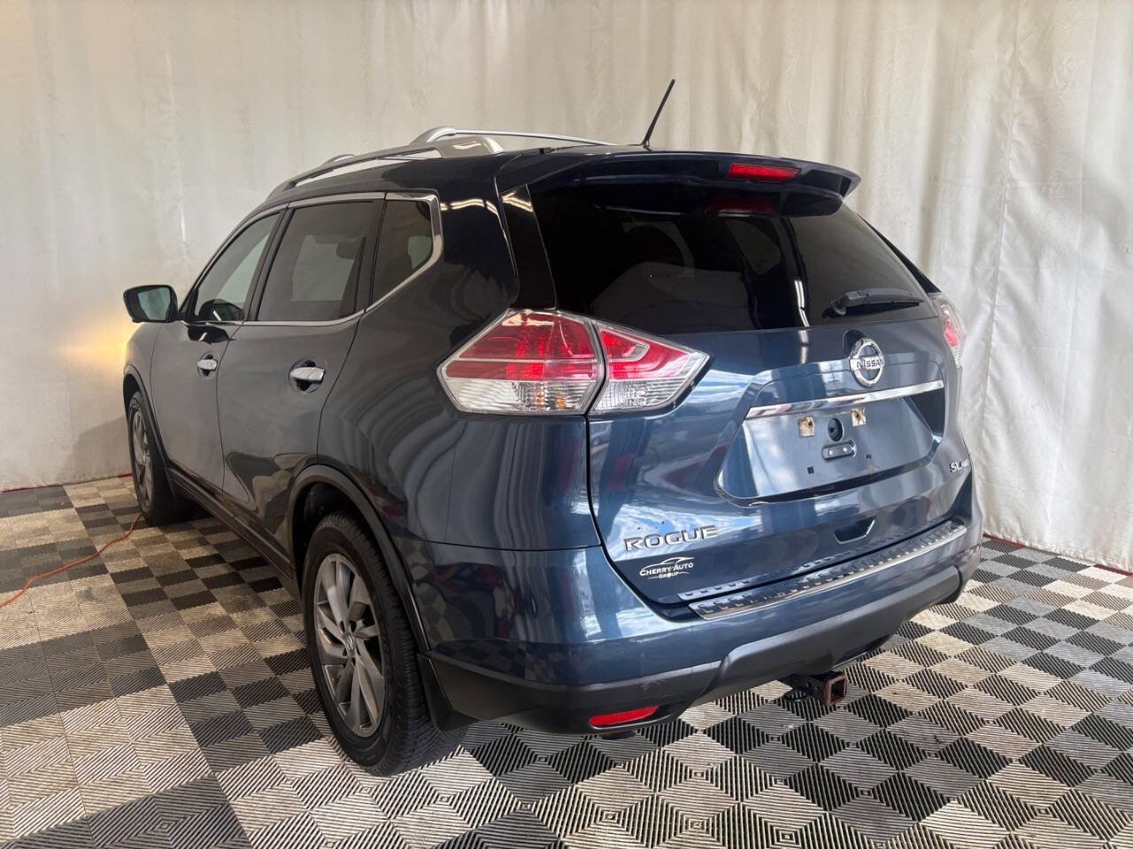 Used 2015 Nissan Rogue SL image 5