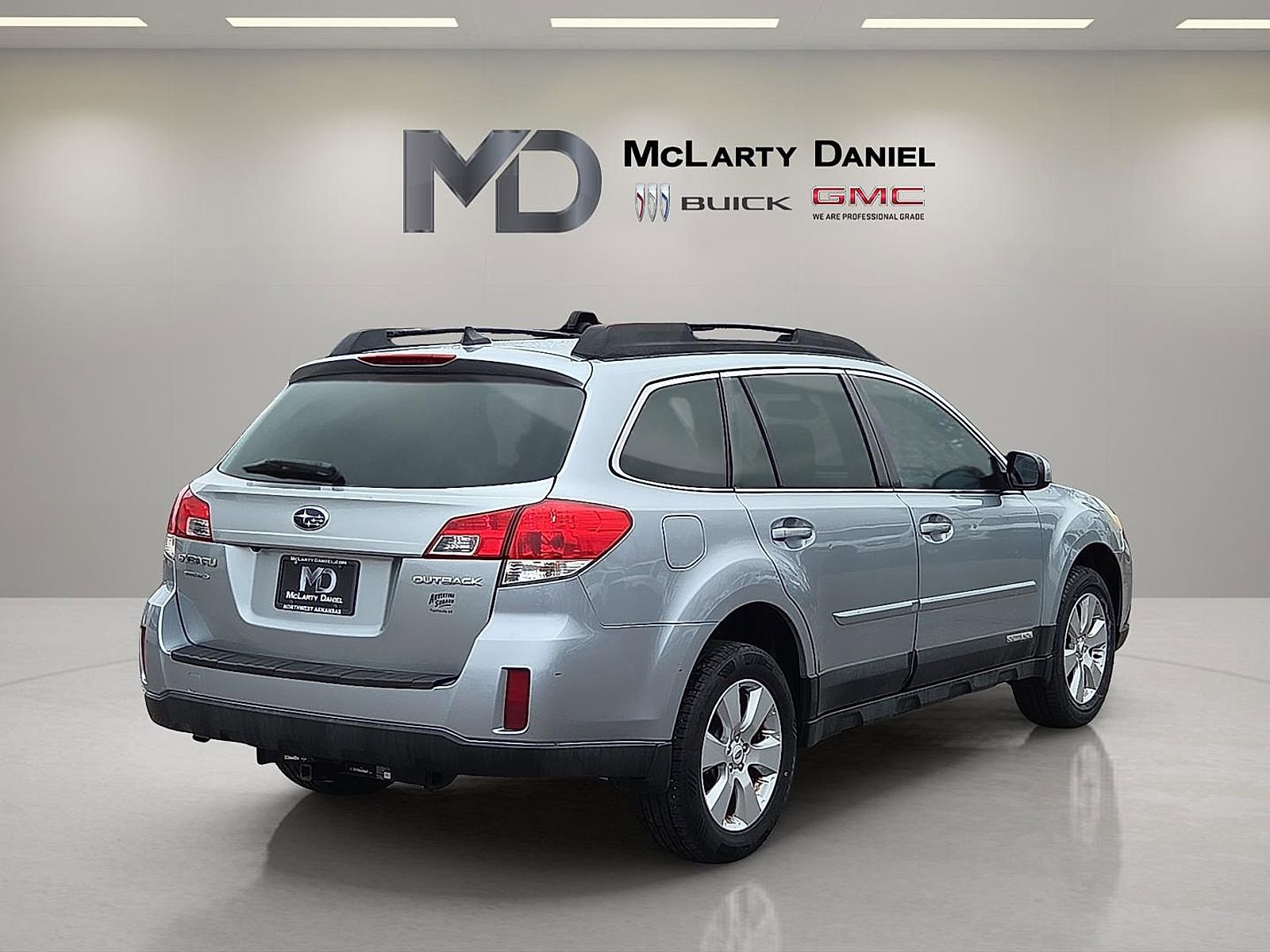 Used 2012 Subaru Outback 2.5i Limited w/ Moonroof Pkg image 5
