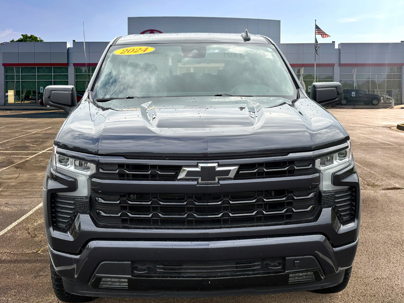 Used 2024 Chevrolet Silverado 1500 RST w/ Convenience Package II AWD/4WD image 2