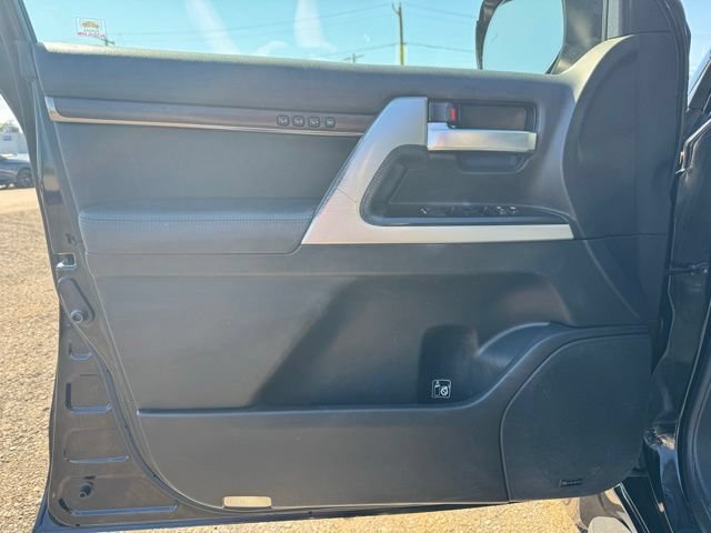 Used 2016 Toyota Land Cruiser AWD/4WD image 29
