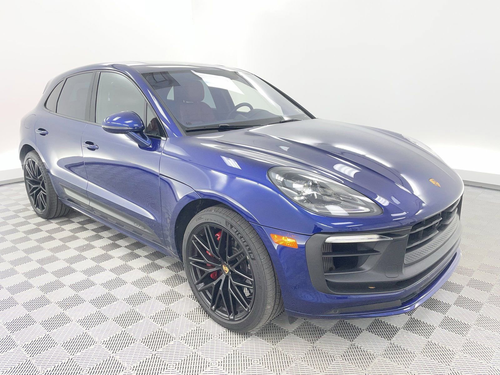 Certified 2023 Porsche Macan GTS image 7