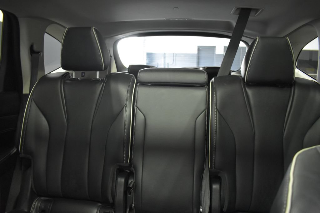 Used 2024 Acura MDX SH-AWD w/ Advance Package image 29