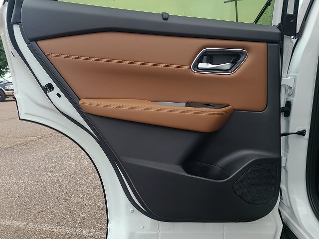 New 2026 Nissan Rogue Platinum AWD/4WD image 24