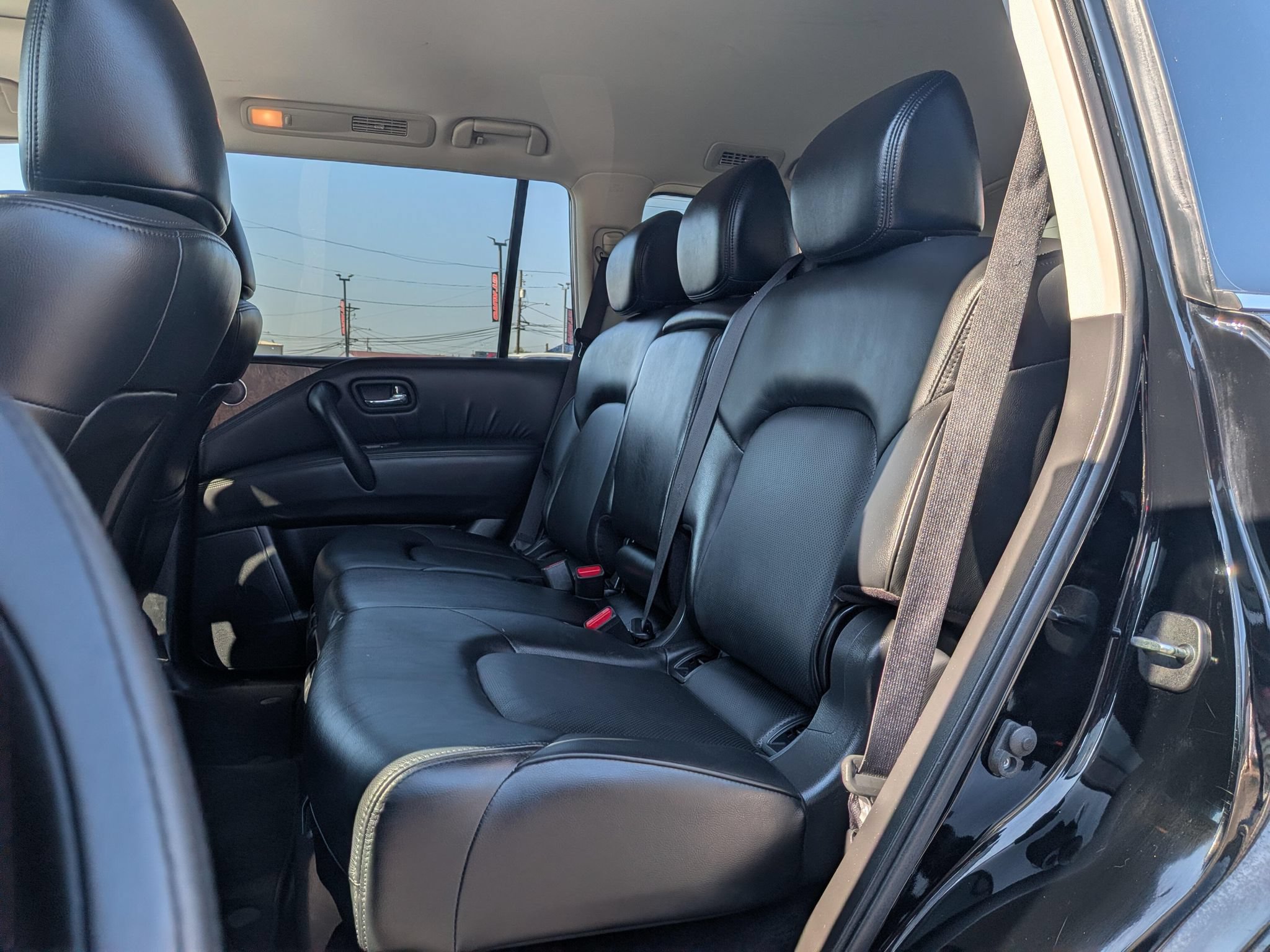 Used 2023 Nissan Armada SL AWD/4WD image 6