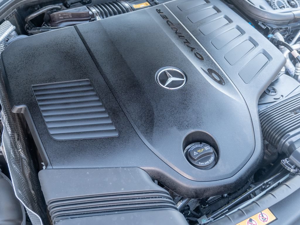 Used 2022 Mercedes-Benz E 450 4MATIC Cabriolet image 37