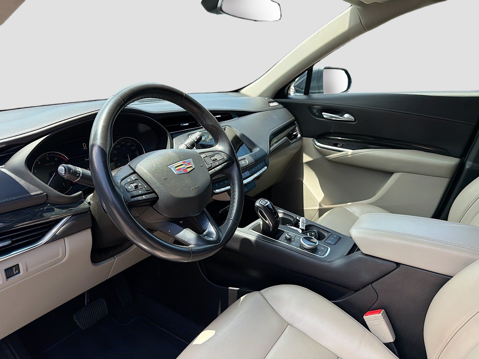 Used 2019 Cadillac XT4 Premium Luxury AWD/4WD image 7