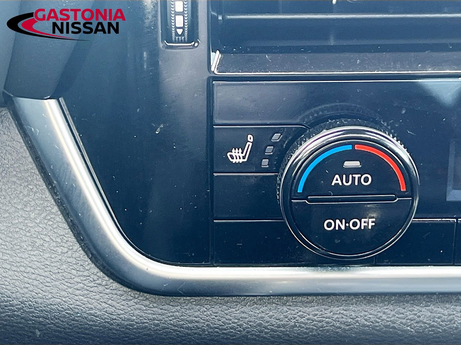 Used 2023 Nissan Rogue Platinum image 27