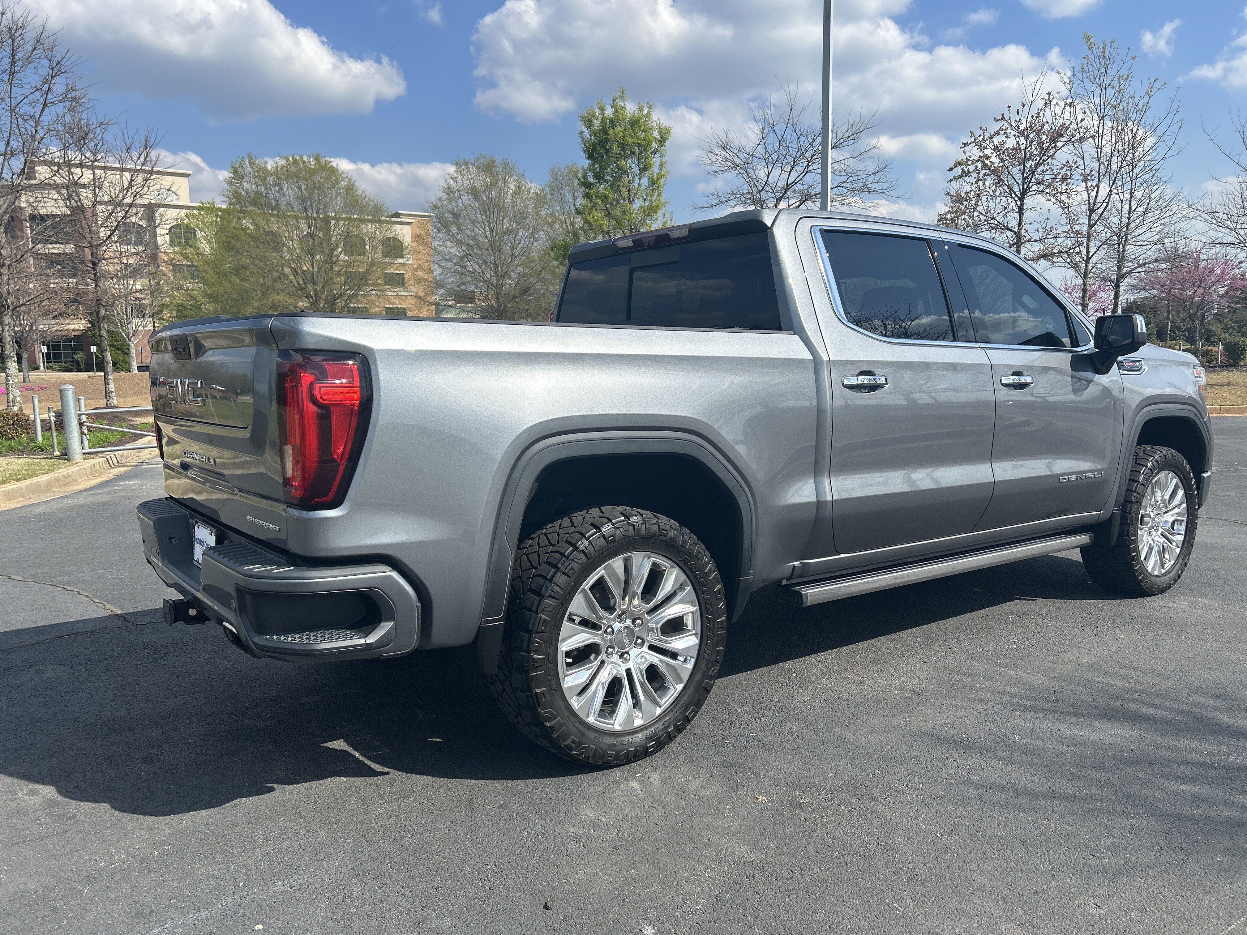 Used 2020 GMC Sierra 1500 Denali w/ Denali Ultimate Package image 9