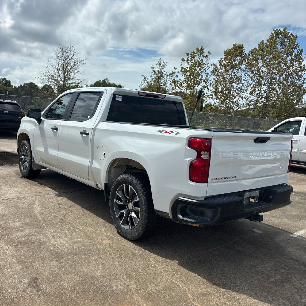 Used 2024 Chevrolet Silverado 1500 W/T w/ WT Value Package AWD/4WD image 2