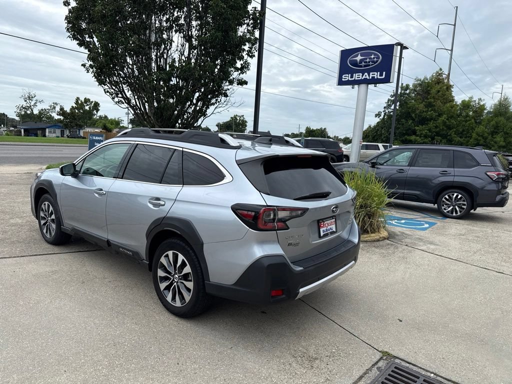 Used 2024 Subaru Outback Touring XT AWD/4WD image 5