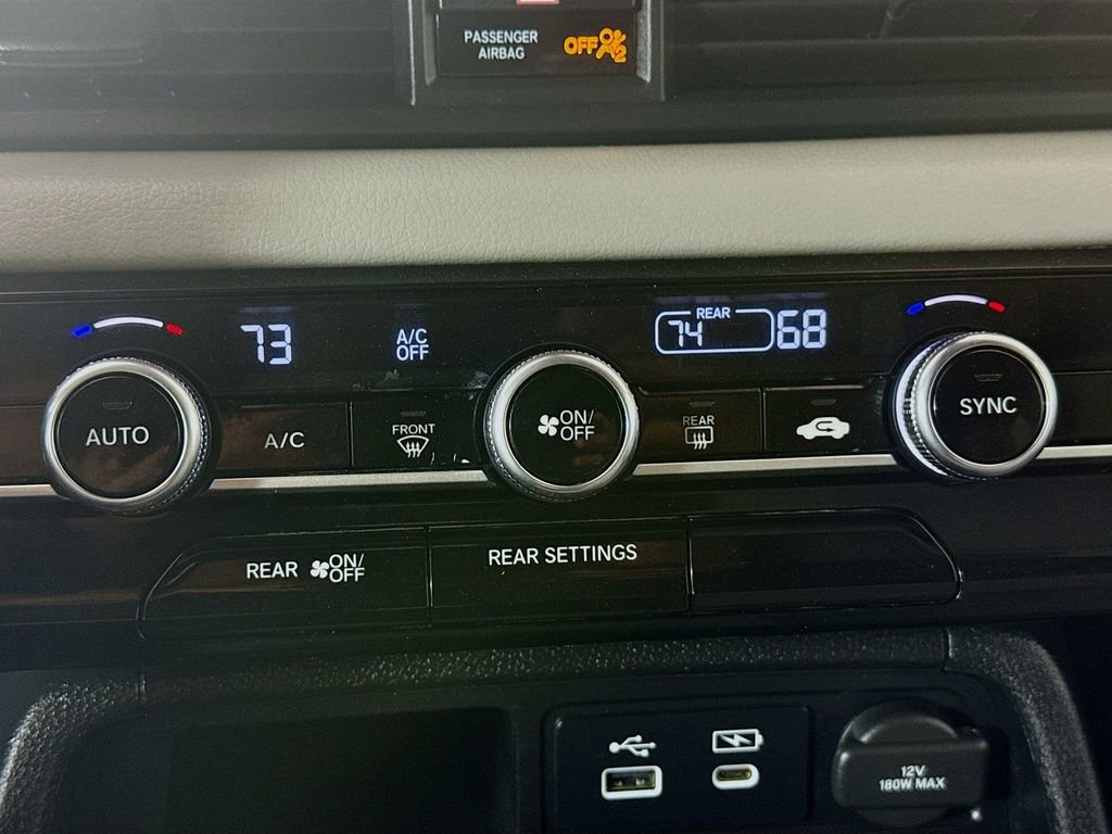 Used 2023 Honda Pilot LX image 16