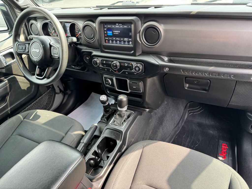 Used 2022 Jeep Wrangler Sport AWD/4WD image 14