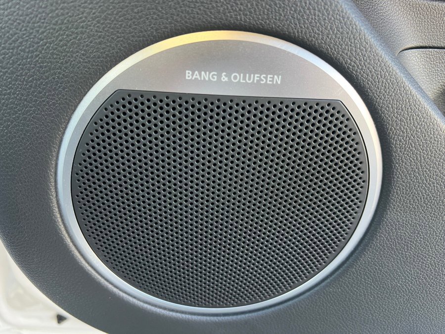 Used 2023 Genesis GV60 Advanced image 10