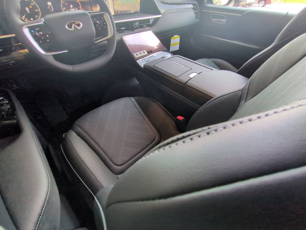 New 2027 INFINITI QX80 Luxe RWD image 23