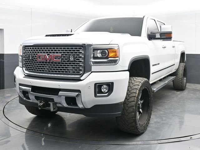Used 2015 GMC Sierra 2500 Denali w/ Duramax Plus Package image 10