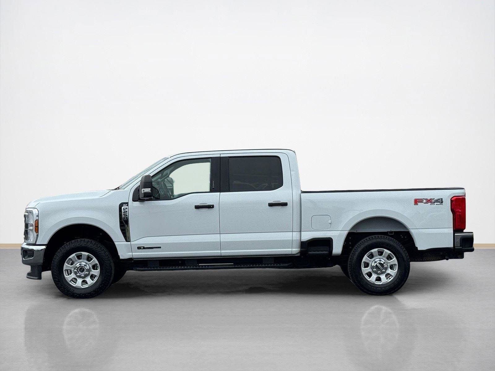 Used 2024 Ford F250 XLT w/ FX4 Off-Road Package image 4