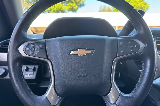 Used 2016 Chevrolet Suburban LT image 24