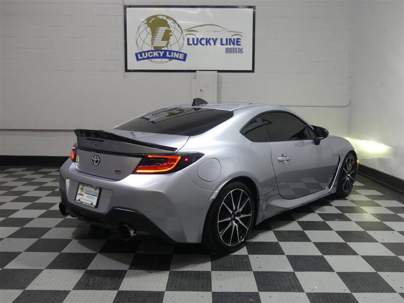 Used 2022 Toyota GR86 image 10