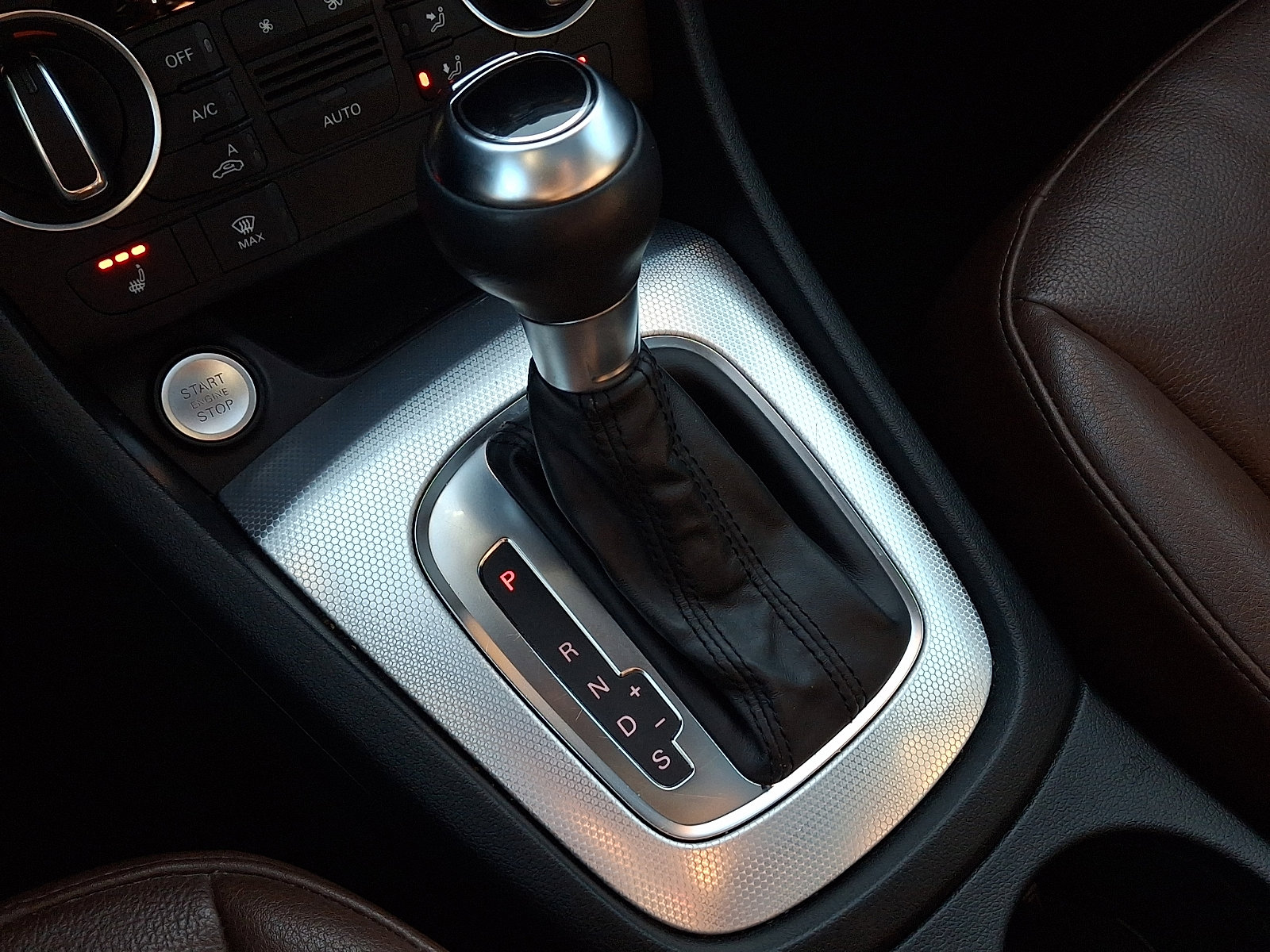 Used 2018 Audi Q3 2.0T Premium Plus image 16