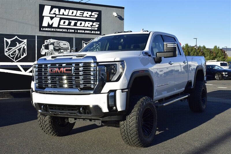 Used 2024 GMC Sierra 3500 Denali image 1