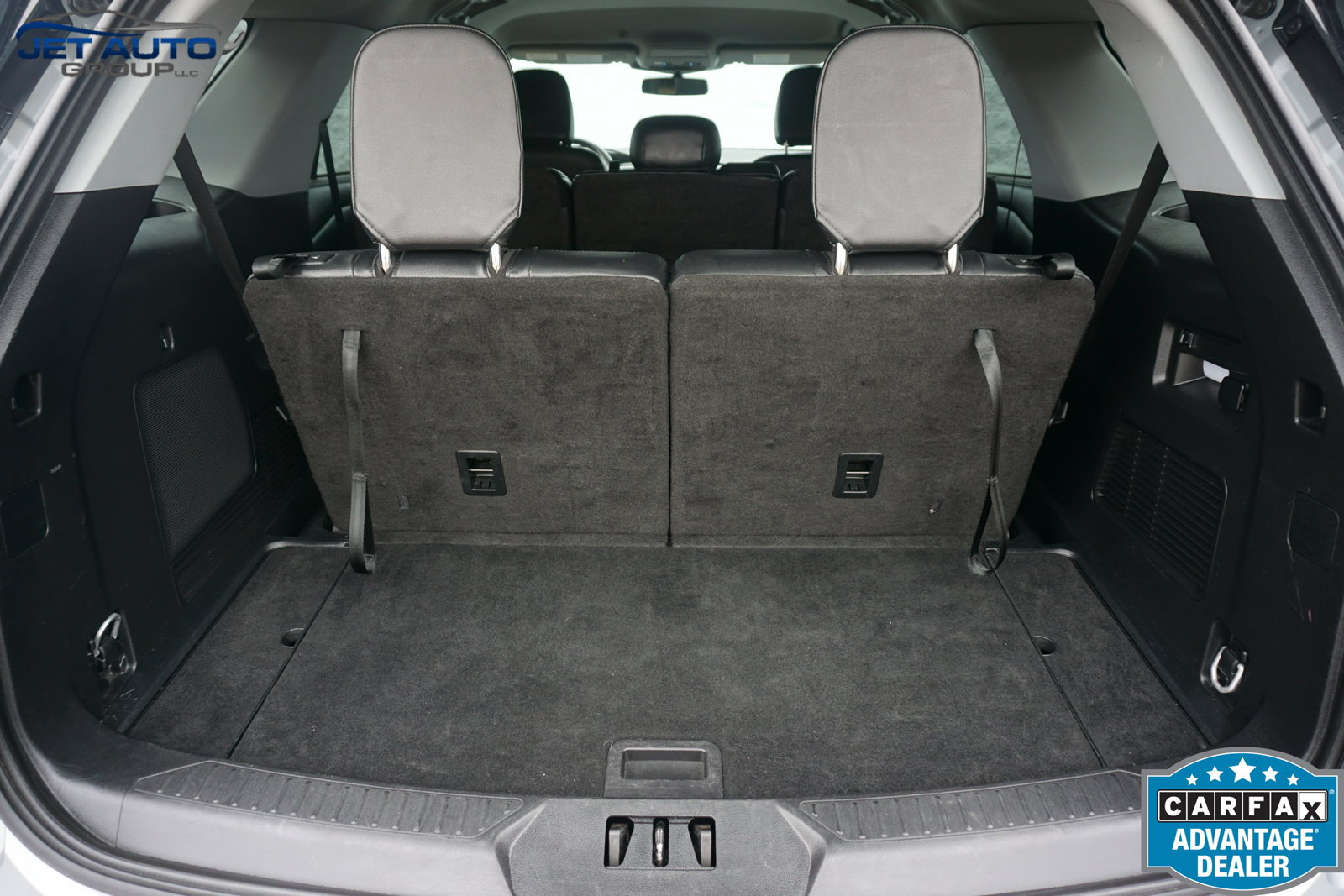 Used 2023 Ford Explorer Limited AWD/4WD image 17