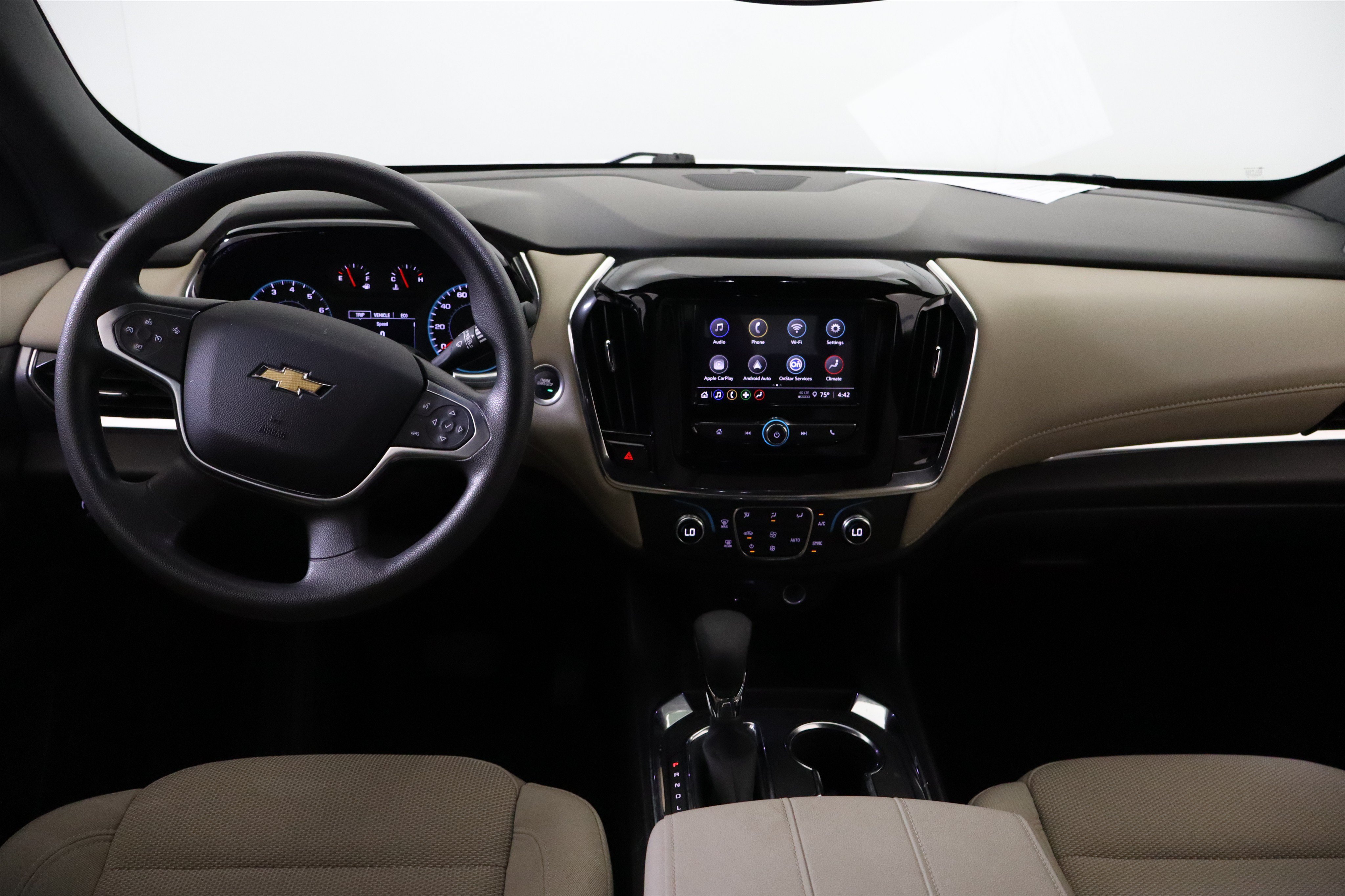 Used 2023 Chevrolet Traverse LS FWD image 15