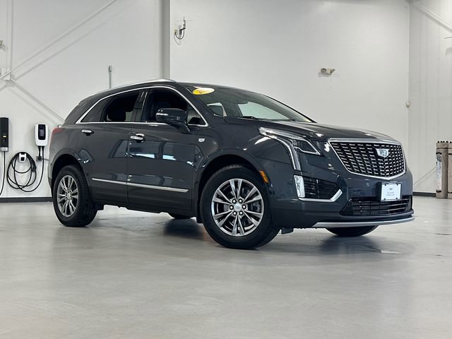 Used 2022 Cadillac XT5 Premium Luxury image 2