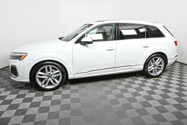 New 2025 Audi Q7 3.0T Premium Plus image 32