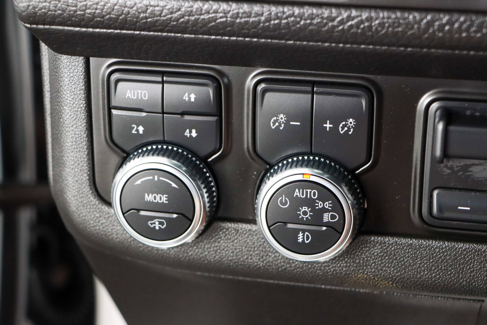 Used 2023 GMC Yukon Denali image 26