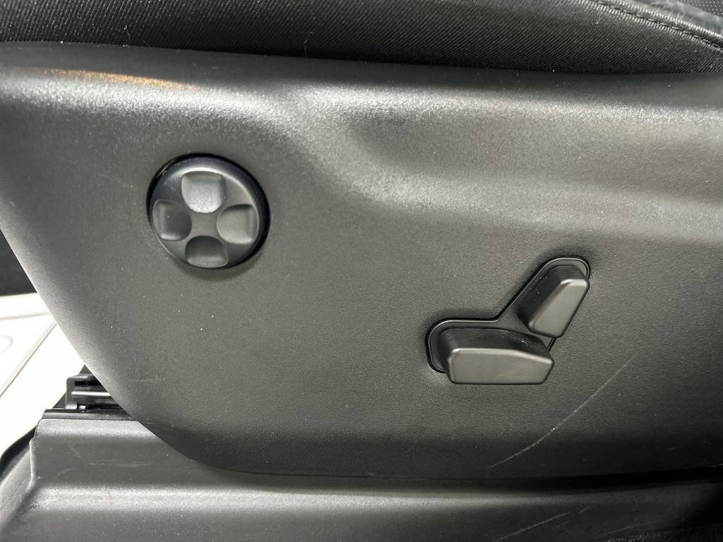 Used 2023 Dodge Durango GT image 10