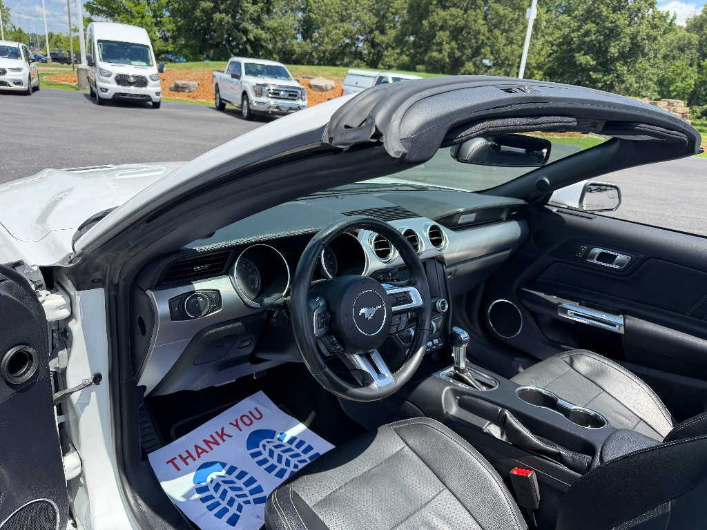 Used 2018 Ford Mustang Premium RWD image 28