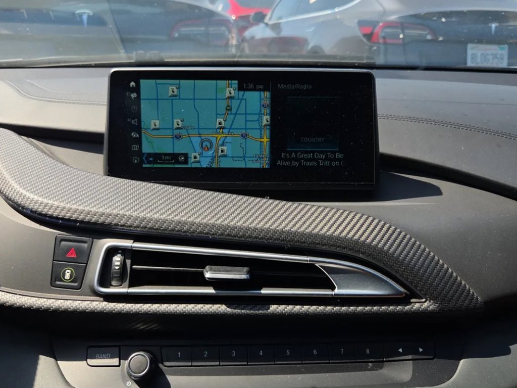 Used 2020 BMW i8 Coupe AWD/4WD image 4
