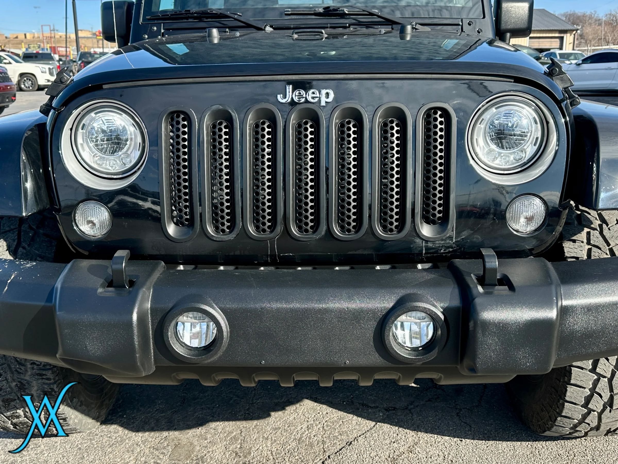 Used 2018 Jeep Wrangler Unlimited Sahara w/ Connectivity Group AWD/4WD image 11