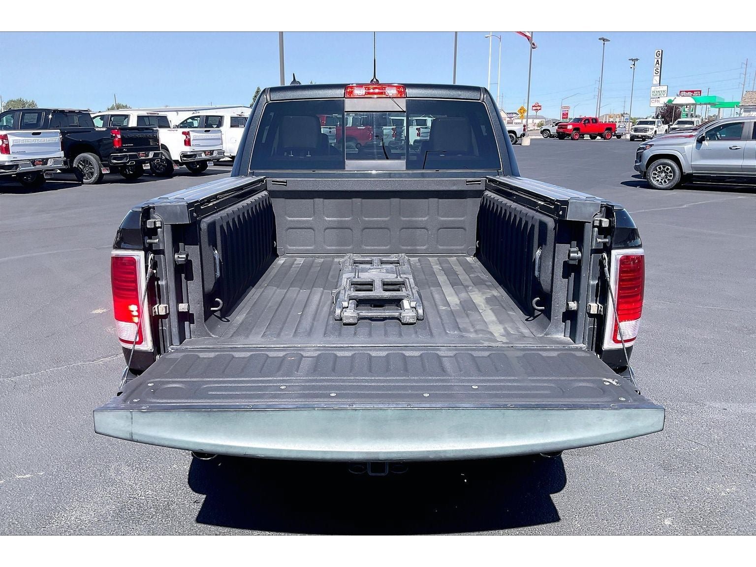 Used 2017 RAM 1500 Laramie Longhorn AWD/4WD image 11