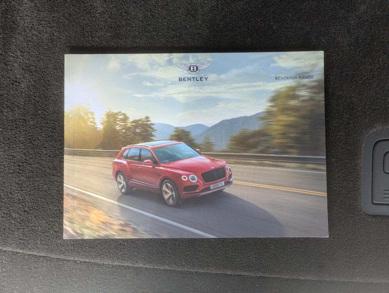 Used 2018 Bentley Bentayga Mulliner image 57